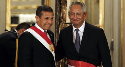 Ollanta Humala junto al primer ministro peruano Rene Cornejo.