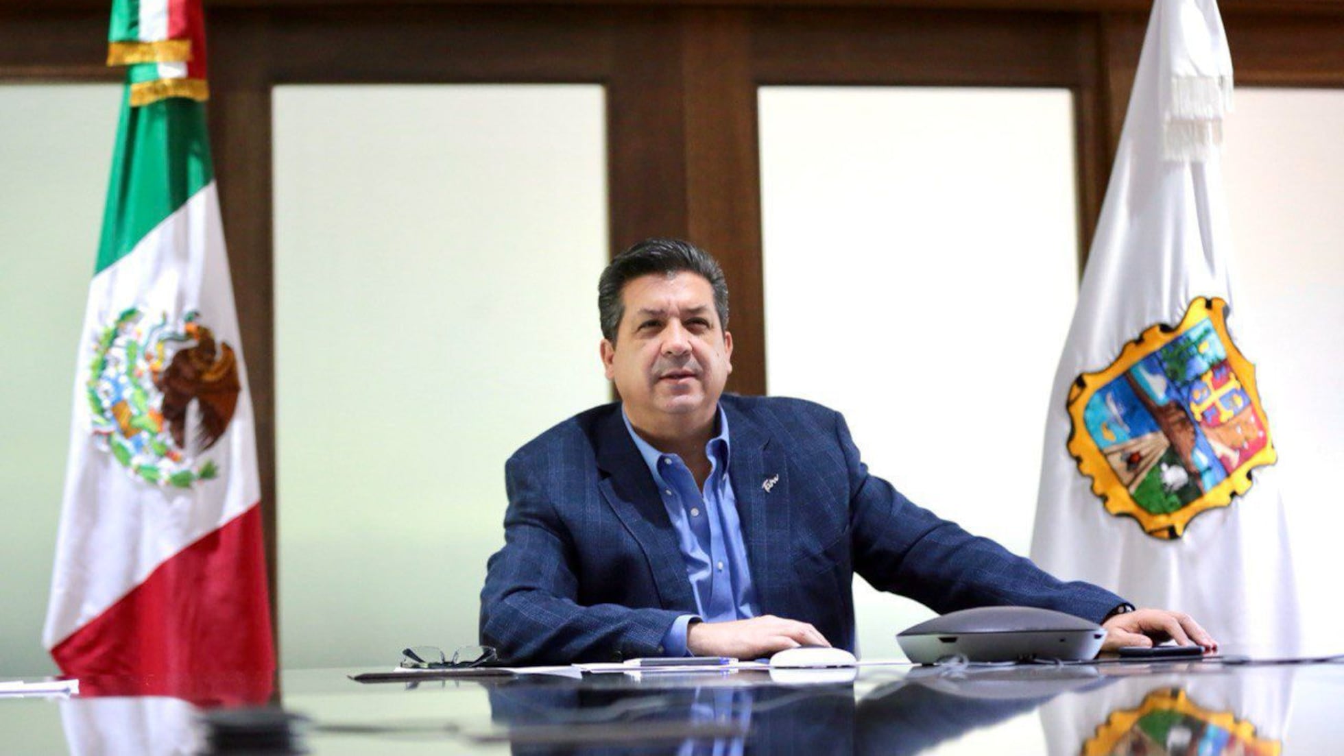 Documentos falsos, fotos en EE UU y acusaciones cruzadas: el caso Cabeza de Vaca entra en campaña | EL PAÍS México