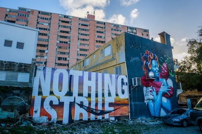 Grafitis en Santurce, un barrio de la capital puertorriqueña