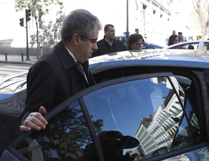 El diputado de PDeCAT y exconseller de Presidencia de Catalu&ntilde;a, Francesc Homs, a su salida del Tribunal Supremo.