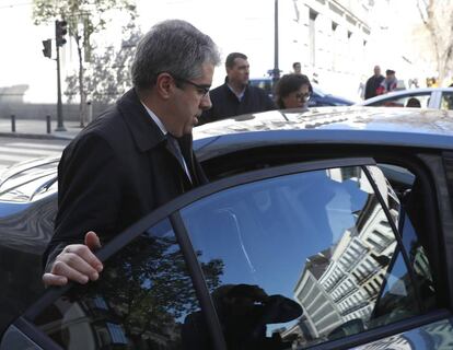 El diputado de PDeCAT y exconseller de Presidencia de Cataluña, Francesc Homs, a su salida del Tribunal Supremo.
