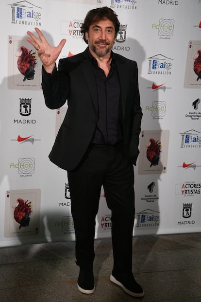 Javier Bardem a su llegada a la gala de entrega de la 30ª edición de los Premios de la Unión de Actores y Actrices.