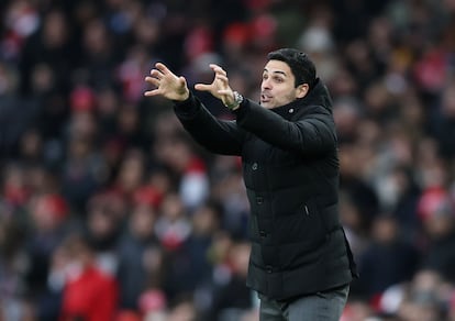 Mikel Arteta dirige al Arsenal contra el Bournemouth. este sábado.