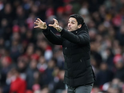 Mikel Arteta dirige al Arsenal contra el Bournemouth. este sábado.