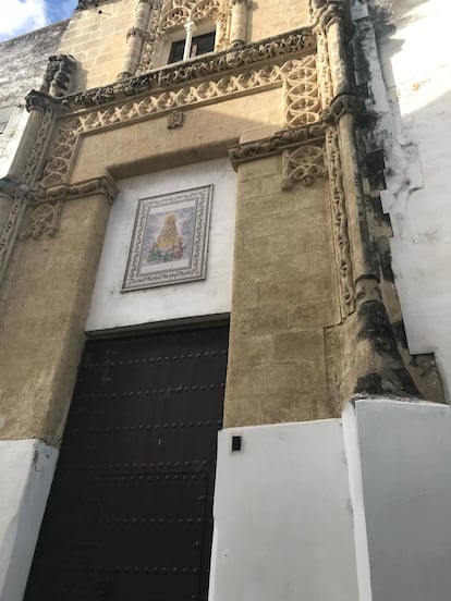 Fachada del palacio que Steven Najda se compró en Arcos de la Frontera