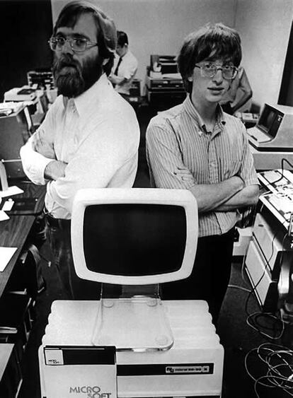 Paul Allen y Bill Gates fundaron Microsoft en 1975. Julio 1981. Seatle Post Intellinger.