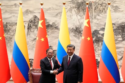 Gustavo Petro y Xi Jinping en el Gran Palacio del Pueblo, en en Pekín, China, el 25 de octubre de 2023.