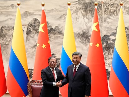 Gustavo Petro y Xi Jinping en el Gran Palacio del Pueblo, en en Pekín, China, el 25 de octubre de 2023.