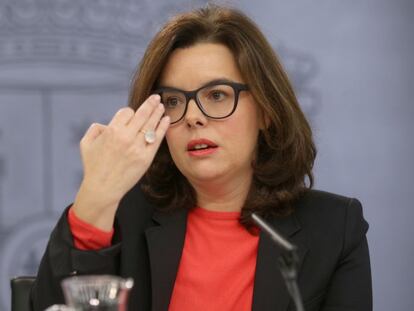 Soraya Sáenz de Santamaría hoy en la rueda de prensa posterior al Consejo de Ministros.