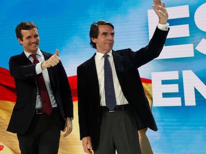 El expresidente del Gobierno Jos&eacute; Mar&iacute;a Aznar y Pablo Casado, presidente del PP. 