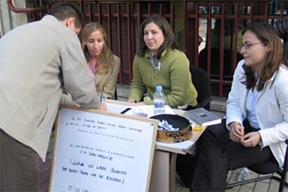 Libro de condolencias y agradecimiento al Santo Padre