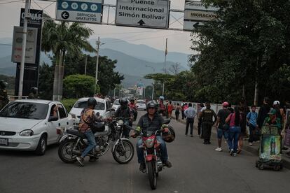 Puente Simón Bolívar