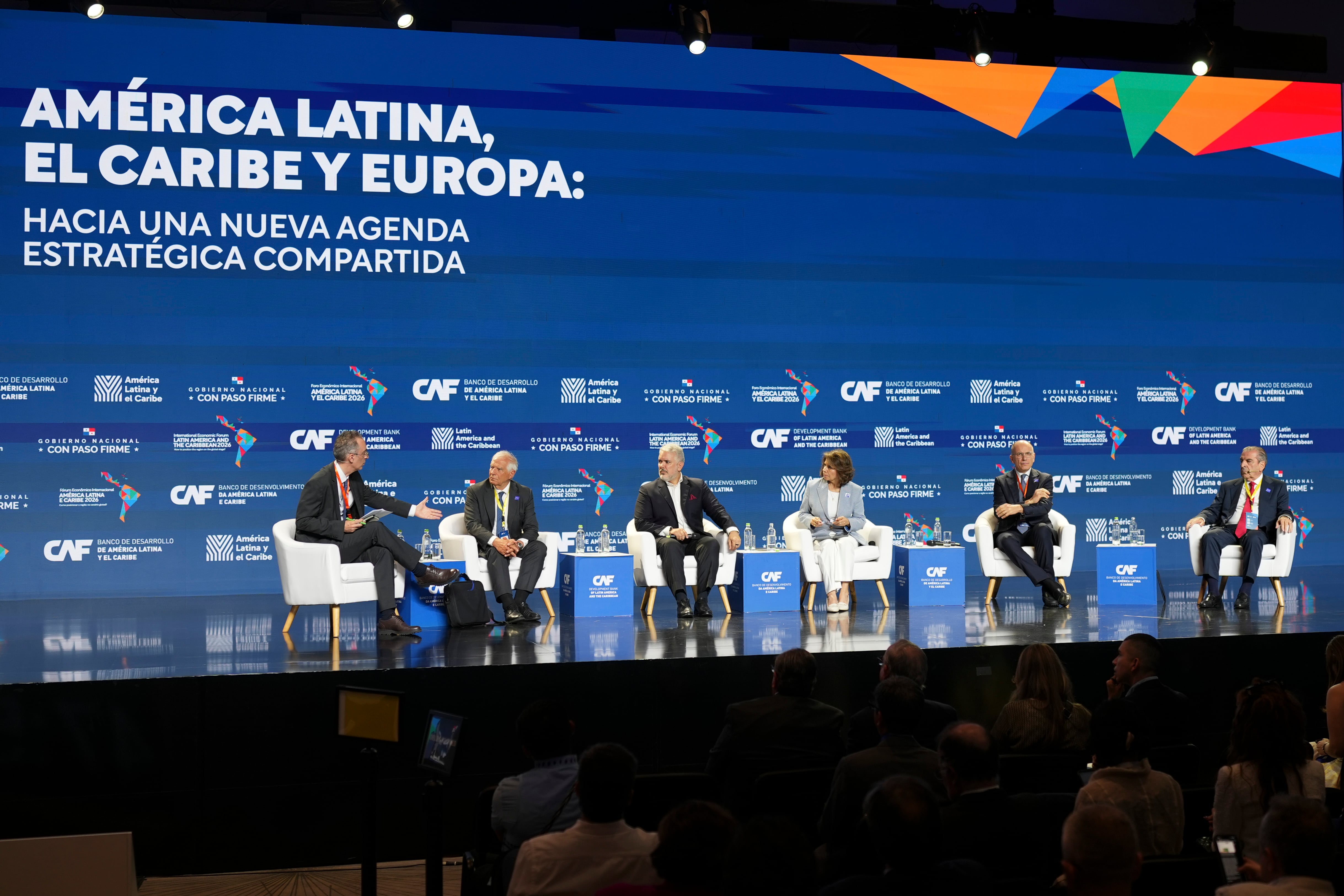 Conferencia 'América Latina, el Caribe y Europa: Hacia una Nueva Agenda Estratégica Compartida'.