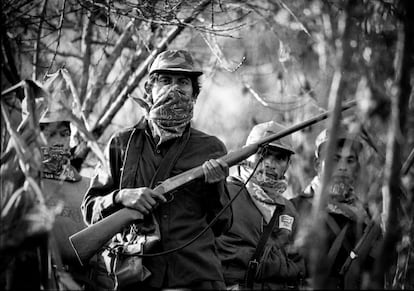 Guerrilleros del EZLN durante el levantamiento armado, en 1994.