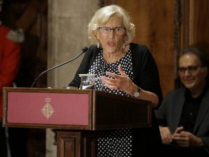 Manuela Carmena llegint el pregó de la Mercè.