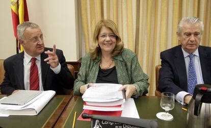 La presidenta de la CNMV, Elvira Rodríguez, en el Congreso