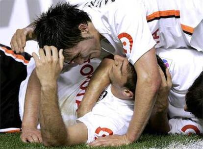 Villa felicita a Joaquín tras su gol