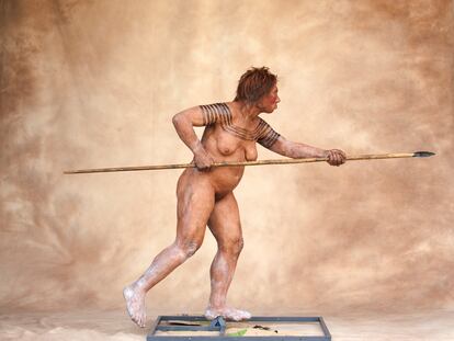 Una mujer neandertal recreada por los artistas holandeses Adrie y Alfons Kennis.