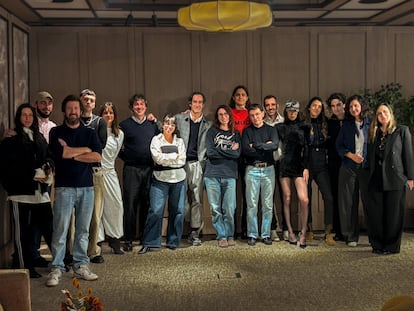 De izquierda a derecha, Isabel Uribe, directora de SUOT Studio, Abraham Ortuño Pérez, director creativo de Abra, Andrés Aberasturi, Martina Merry, directora creativa de Cold Culture y Andrés Varela, CEO de Cold Culture, Robber Rodríguez, presidente de Can Rico Studio, Asier Labarga, director de MBFWMadrid, Rytas Matuliauskas y Antonio López Delgado directores de Casting de Sky Division, Ariel Vidal, estilista y consultora creativa, Maria Peris, CMO de ULANKA y Brand Expert, Marta Serras, Art Director and Graphic Designer, Valentina Suárez-Zuloaga, directora creativa de MBFWMadrid, Alejandra Muñoz, Brand Communication Director de PYRATEX y Raquel Peláez, subdirectora de SModa.