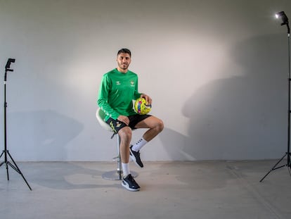 Rui Tiago Dantas da Silva, guardameta portugués del Real Betis Balompié, en la ciudad deportiva del club.