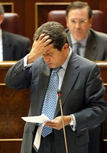 Federico Trillo, en junio de 2003, durante una comparecencia en el Congreso.