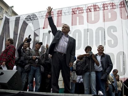 El excandidato presidencial de la izquierda mexicana durante el mitin de este domingo en DF.