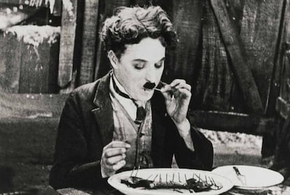 Charles Chaplin en una escena de &#039;La quimera del oro&#039;. 