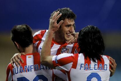 Salvio celebra uno de sus goles.