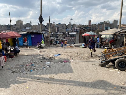 Entrada al barrio de Mathare.