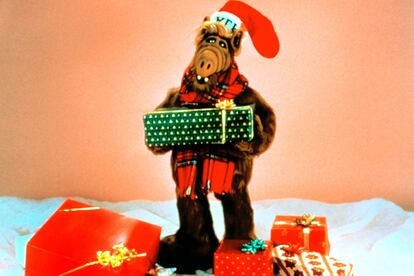 En Melmac también saben cómo celebrar la Navidad, como bien demuestra Alf.