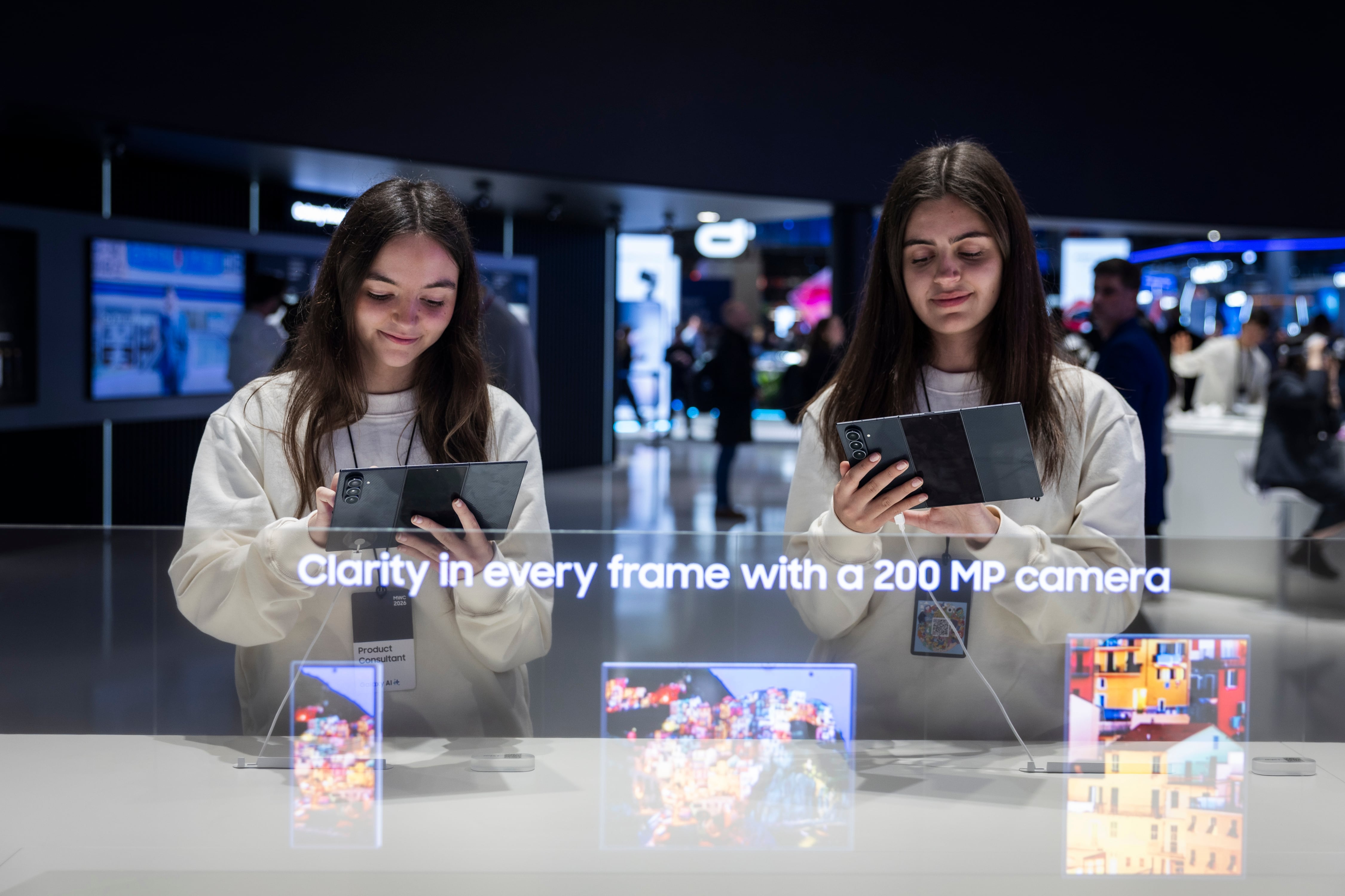 Jornada inaugural de la vigésima edición del Mobile World Congress (MWC) en Barcelona.