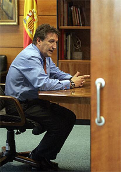 Raimon Martínez Fraile en su despacho.