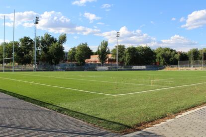 El estadio de Rugby de Vallecas que permanece cerrado.