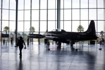 Un avi&oacute;n, en la Universidad Aeron&aacute;utica de Queret&aacute;ro. 