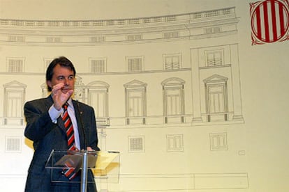 Artur Mas, tras la reunion del cuatripartido de esta mañana sobre el Estatuto en el Palau de la Generalitat.