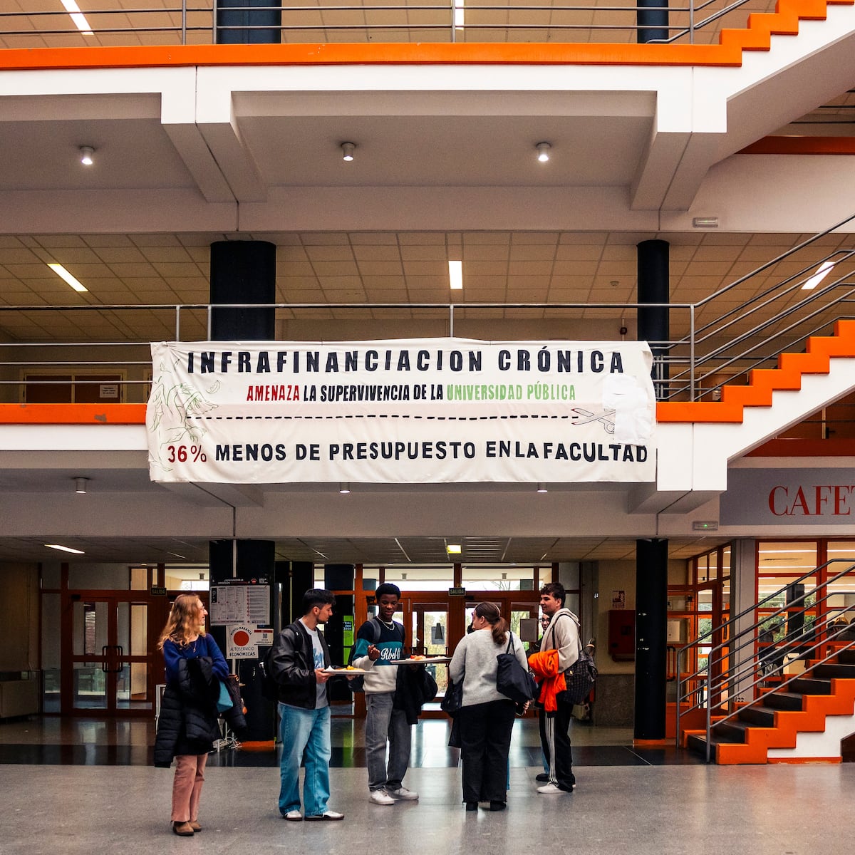 La Complutense diseña un plan de desguace en tres años: limpia de profesores, menor oferta de materias y de titulaciones