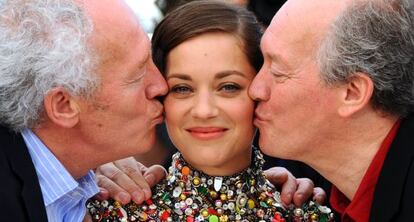 Los hermanos Dardenne y su nueva musa, Marion Cotillard. 