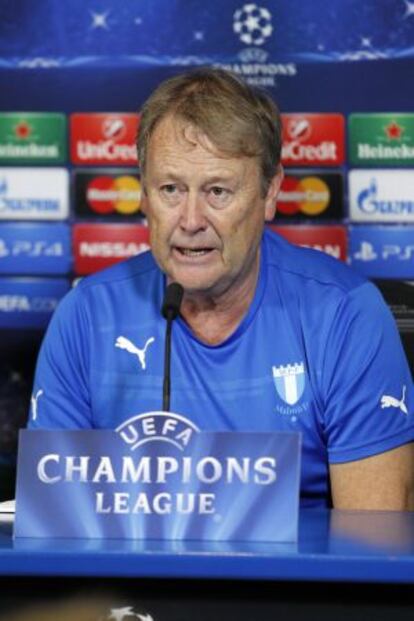 Age Hareide, en la rueda de prensa.