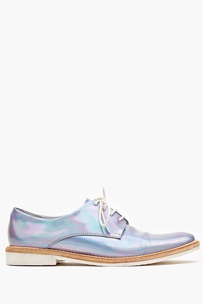 Nada como darle un toque masculino y dandi al look que con estos 'oxford' de Nasty Gal (137 euros).