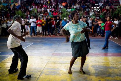Indígenas misquitos durante la celebración del 30 aniversario de Yatama, en Bilwi, en el Caribe de Nicaragua.