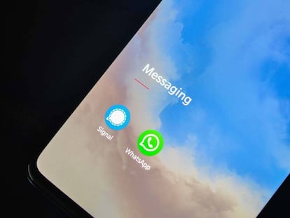 Icono de WhatsApp en un smartphone