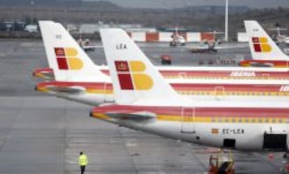 Aviones de Iberia en la T4 de Madrid.