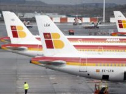 Aviones de Iberia en la T4 de Madrid.