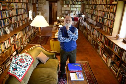 El escritor argentino Alberto Manguel el 29 de abril de 2013 en Mondion, Francia, donde tuvo instalada su biblioteca.