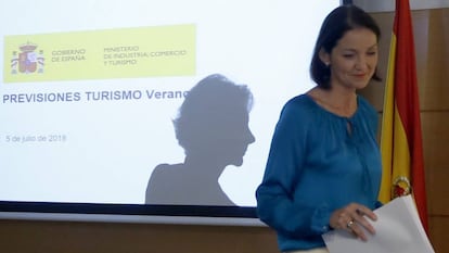 La ministra de Industria, Comercio y Turismo, Reyes Maroto, en la presentación de previsiones turísticas.