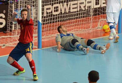 Alemao celebra el segundo gol