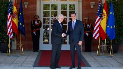 Pedro Sánchez recibe a Joe Biden en La Moncloa, este martes.