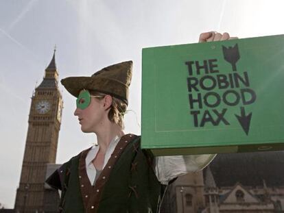 351 personalidades internacionales piden a Rajoy que aplique la Tasa Robin Hood