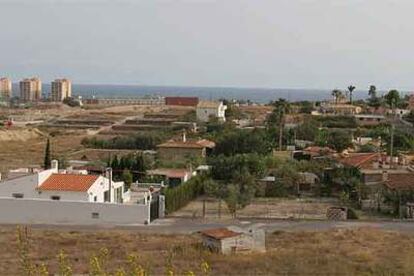 Chalés en suelo no urbanizable en el término de La Vila Joiosa.