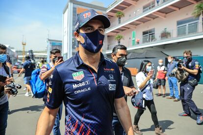 piloto mexicano Checo Pérez, en el autódromo Hermanos Rodríguez para la f1